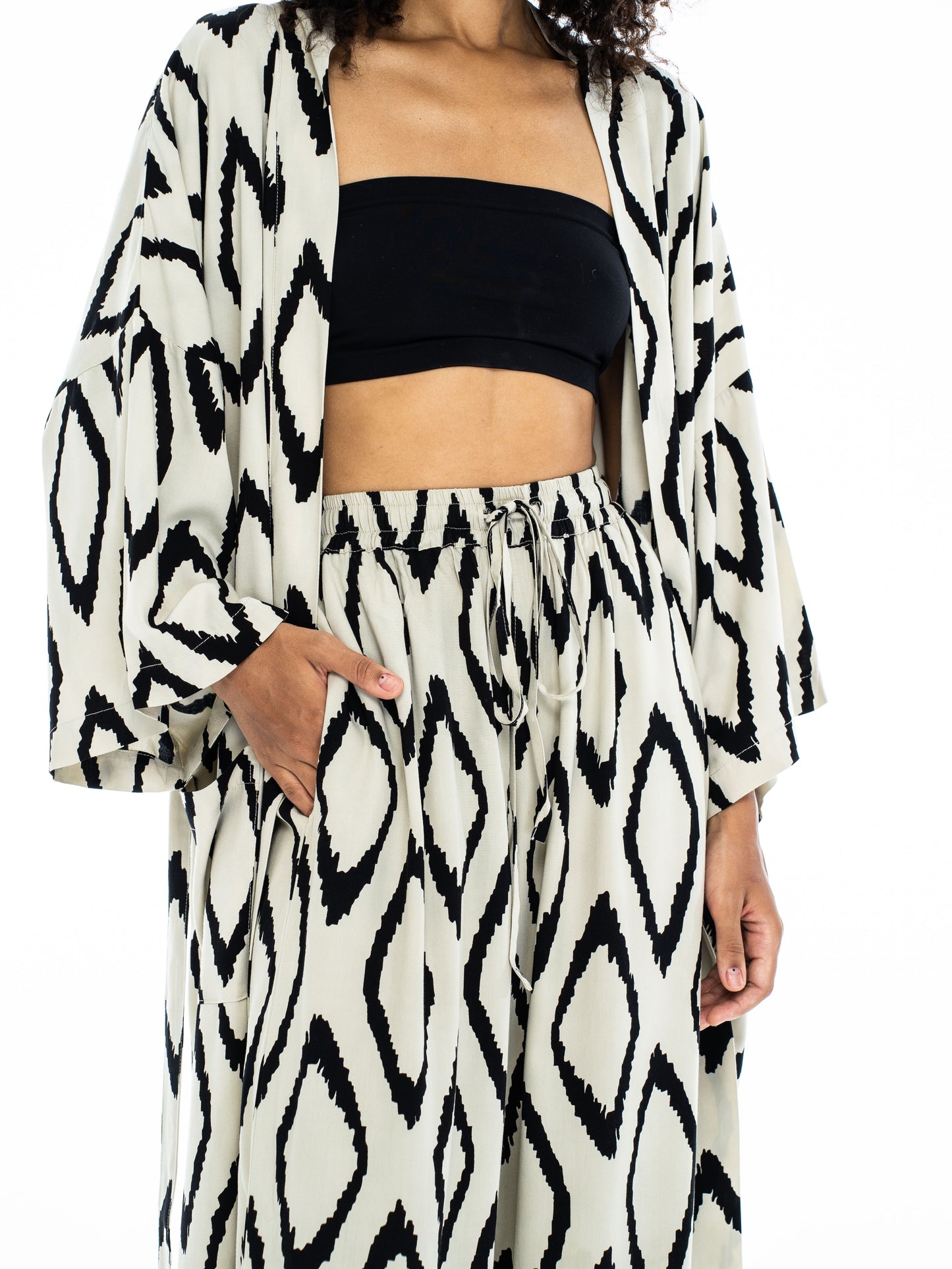 Kimono Set for Women in off-White/Black