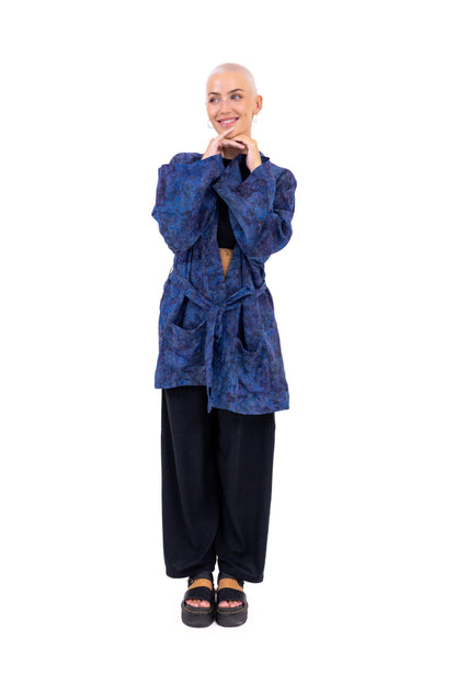 Kurzer Midnight-Blue handmade Kimono