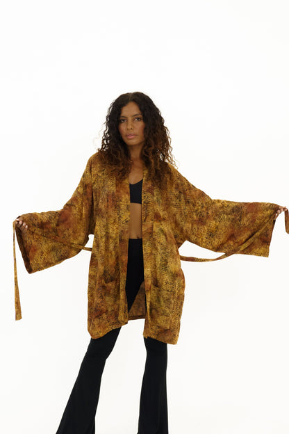 Kurzer Mermaid-Brown handmade Kimono