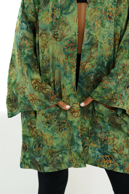 Kurzer Green-Leaves handmade Kimono